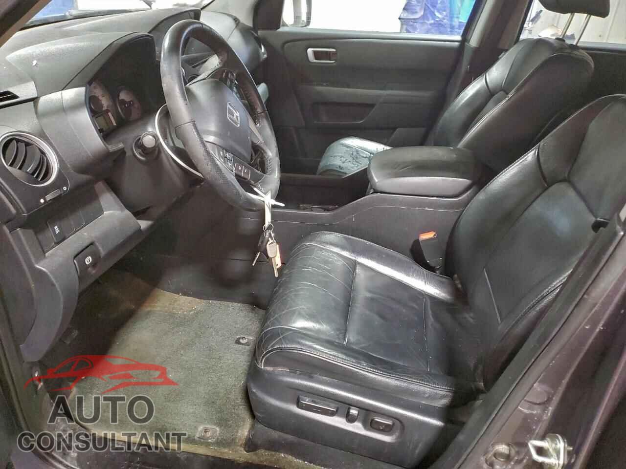 HONDA PILOT 2015 - 5FNYF4H73FB036706