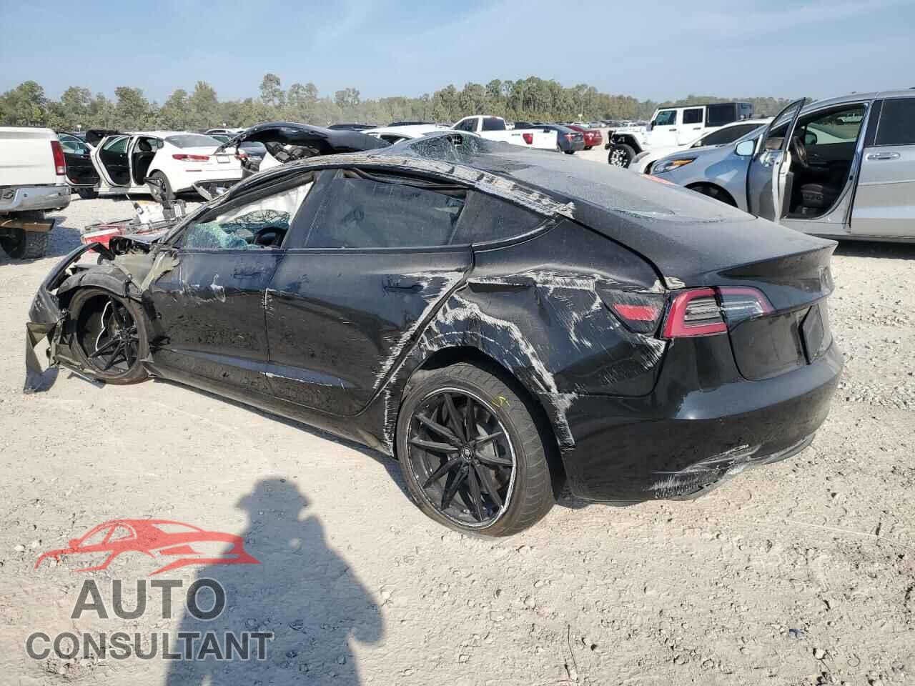 TESLA MODEL 3 2021 - 5YJ3E1EA2MF853836