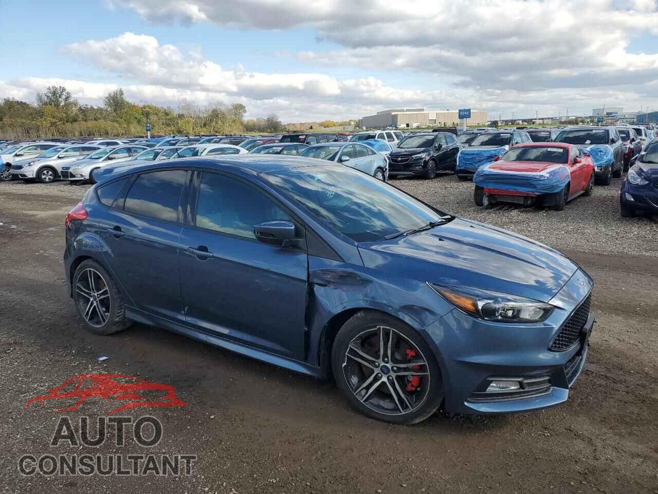FORD FOCUS 2018 - 1FADP3L92JL332584
