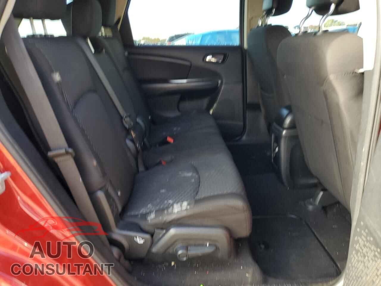DODGE JOURNEY 2015 - 3C4PDCBB5FT708646