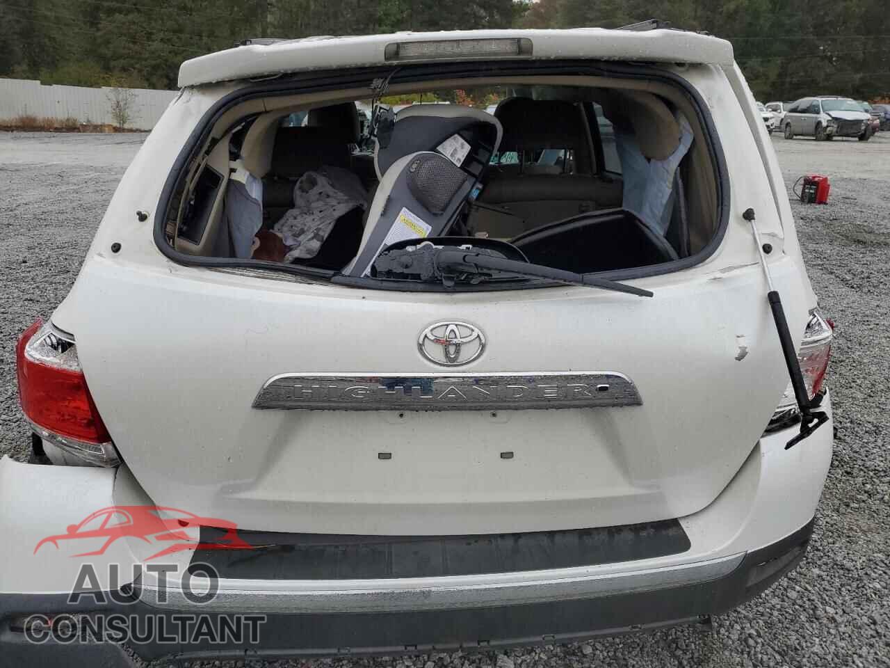 TOYOTA HIGHLANDER 2013 - 5TDZK3EH8DS105681