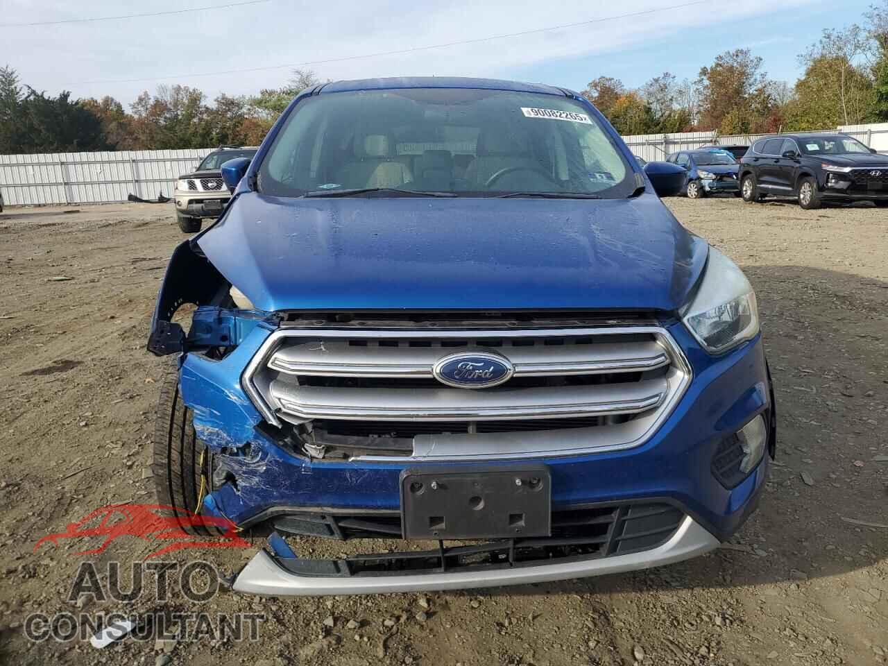 FORD ESCAPE 2017 - 1FMCU9GD7HUC60863