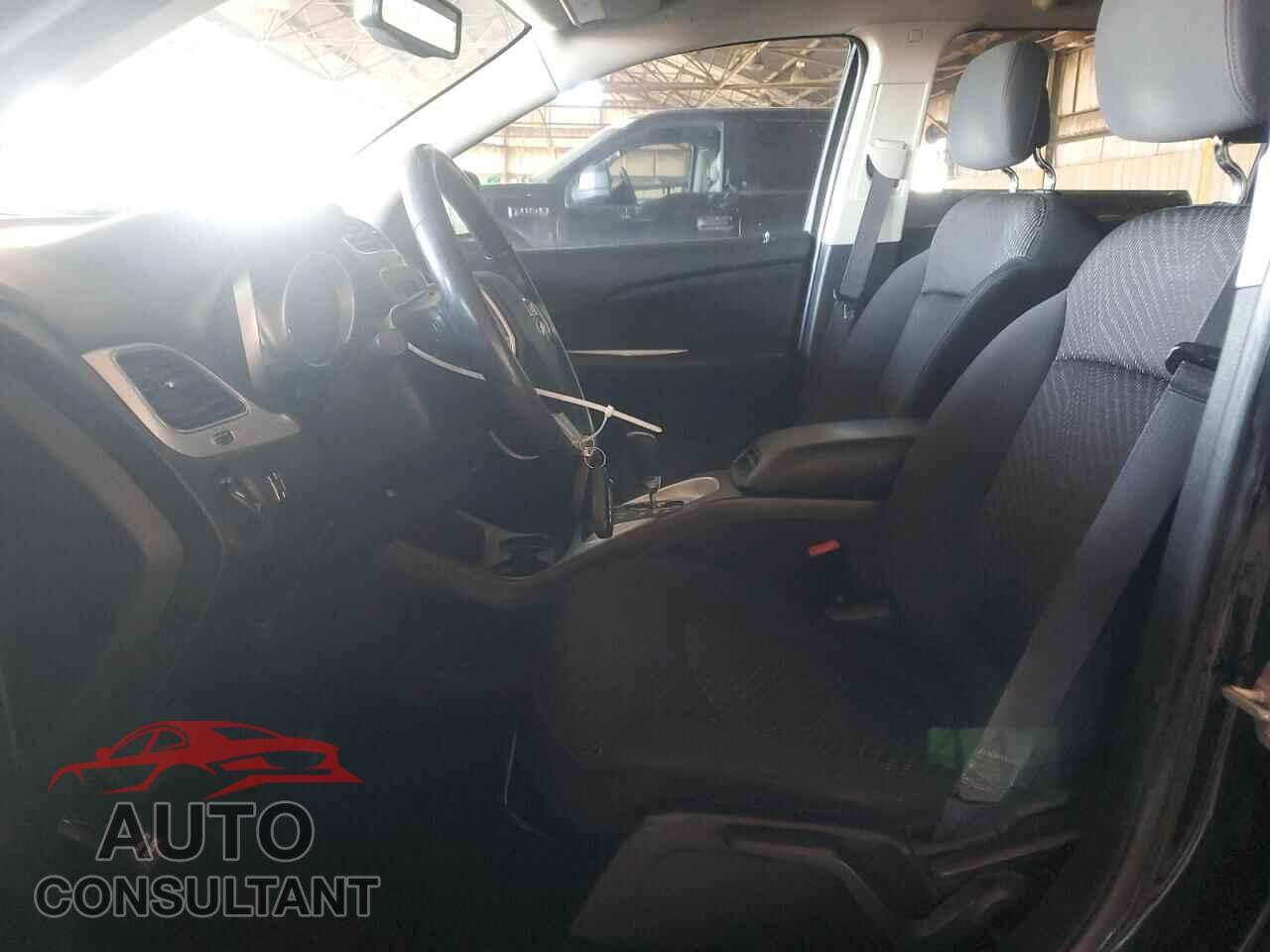 DODGE JOURNEY 2015 - 3C4PDCBGXFT608411