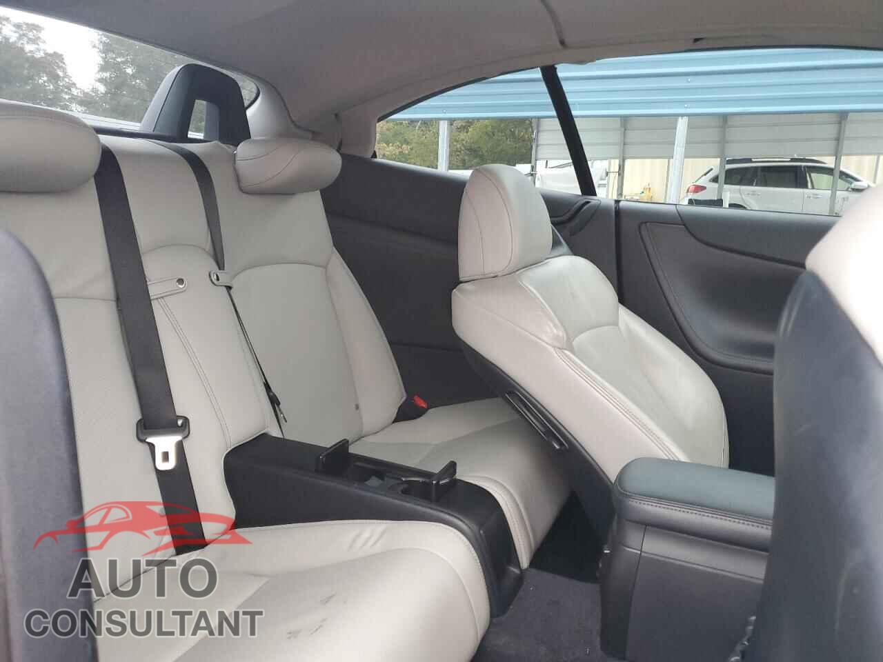 LEXUS IS 2012 - JTHFF2C27C2524769