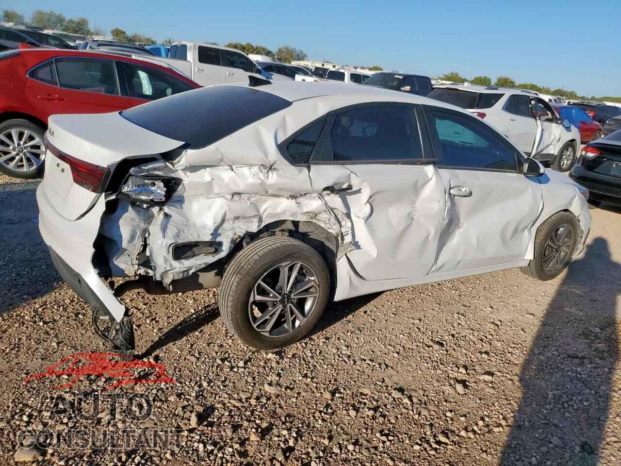 KIA FORTE 2022 - 3KPF24AD4NE464095