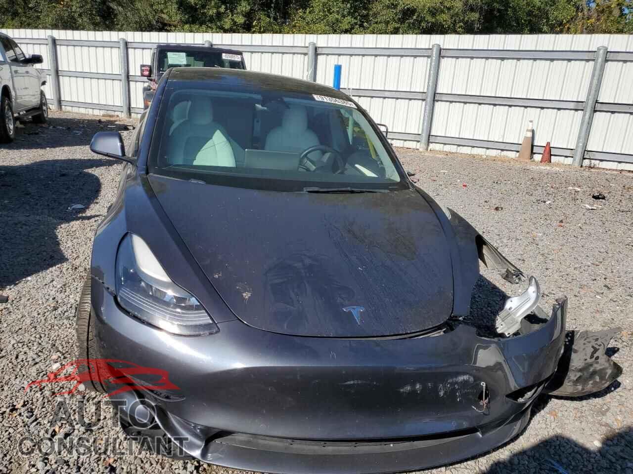 TESLA MODEL 3 2022 - 5YJ3E1EB3NF197852