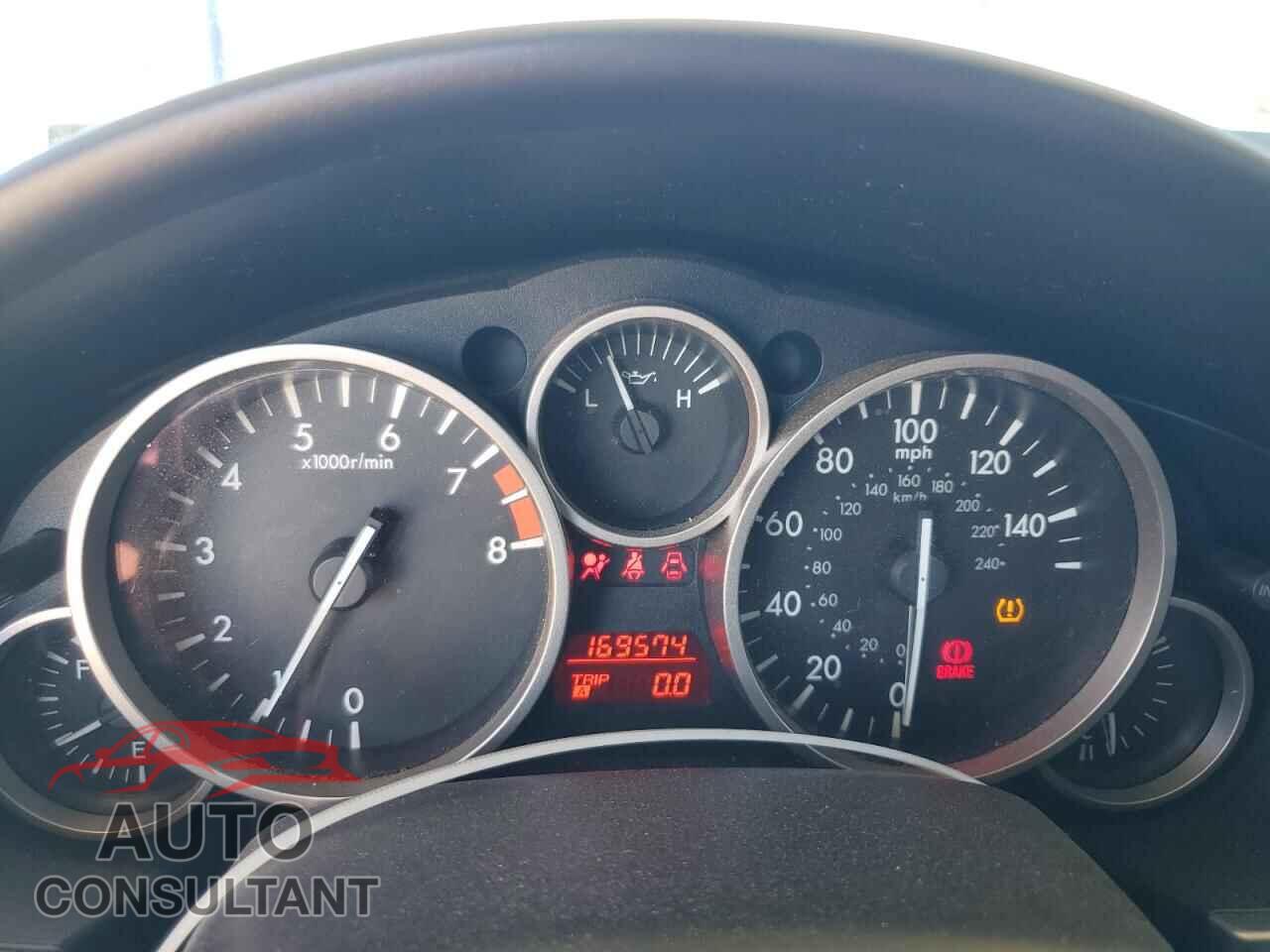 MAZDA MX5 2011 - JM1NC2MF0B0219373