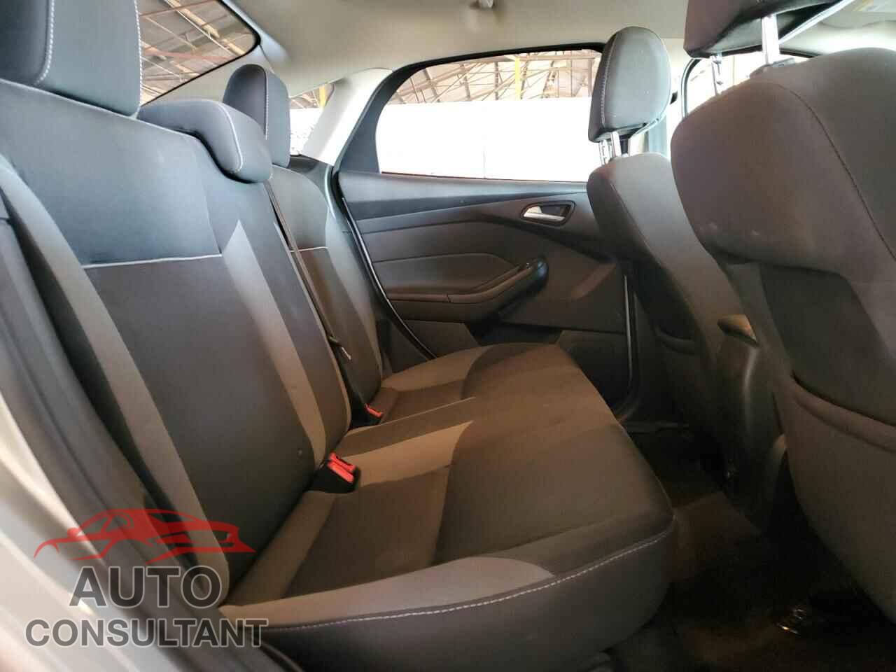 FORD FOCUS 2014 - 1FADP3F21EL252679