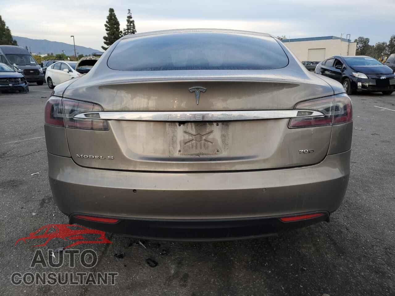 TESLA MODEL S 2015 - 5YJSA1S22FF098453