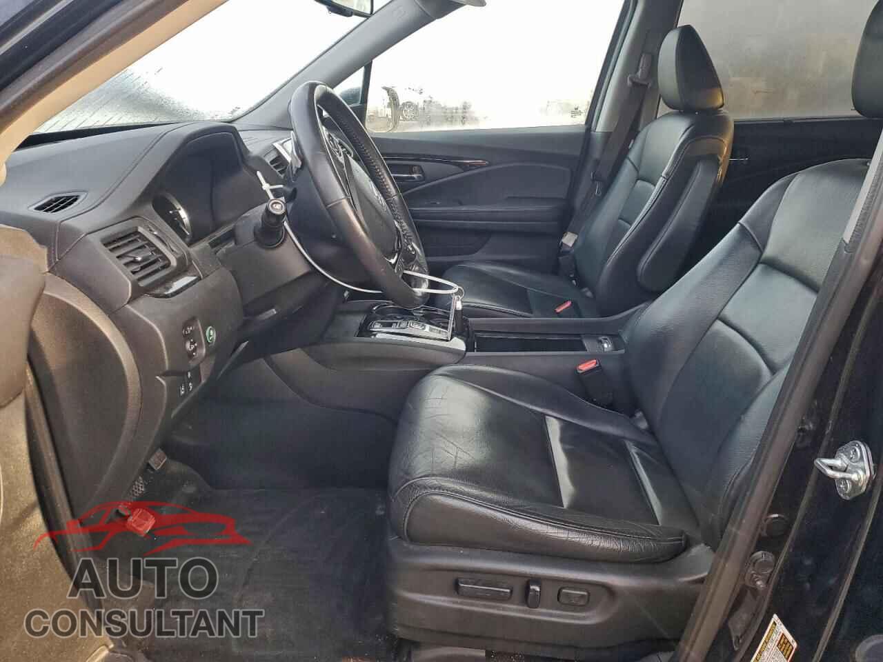 HONDA PILOT 2017 - 5FNYF6H94HB086661