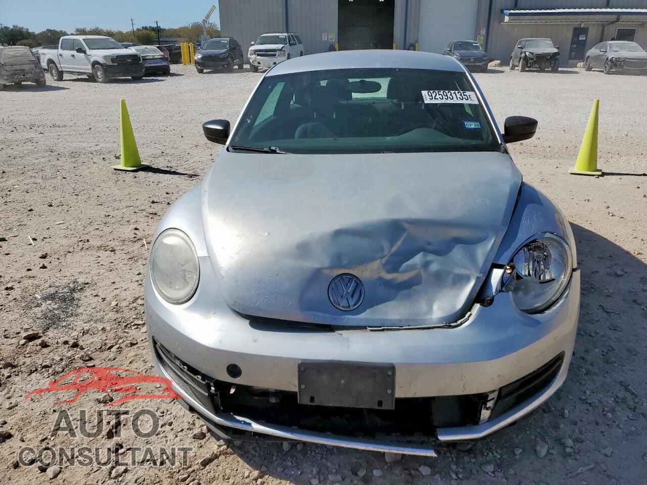 VOLKSWAGEN BEETLE 2014 - 3VWFP7AT7EM623348