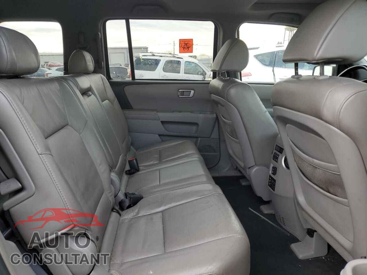 HONDA PILOT 2009 - 5FNYF48669B044052