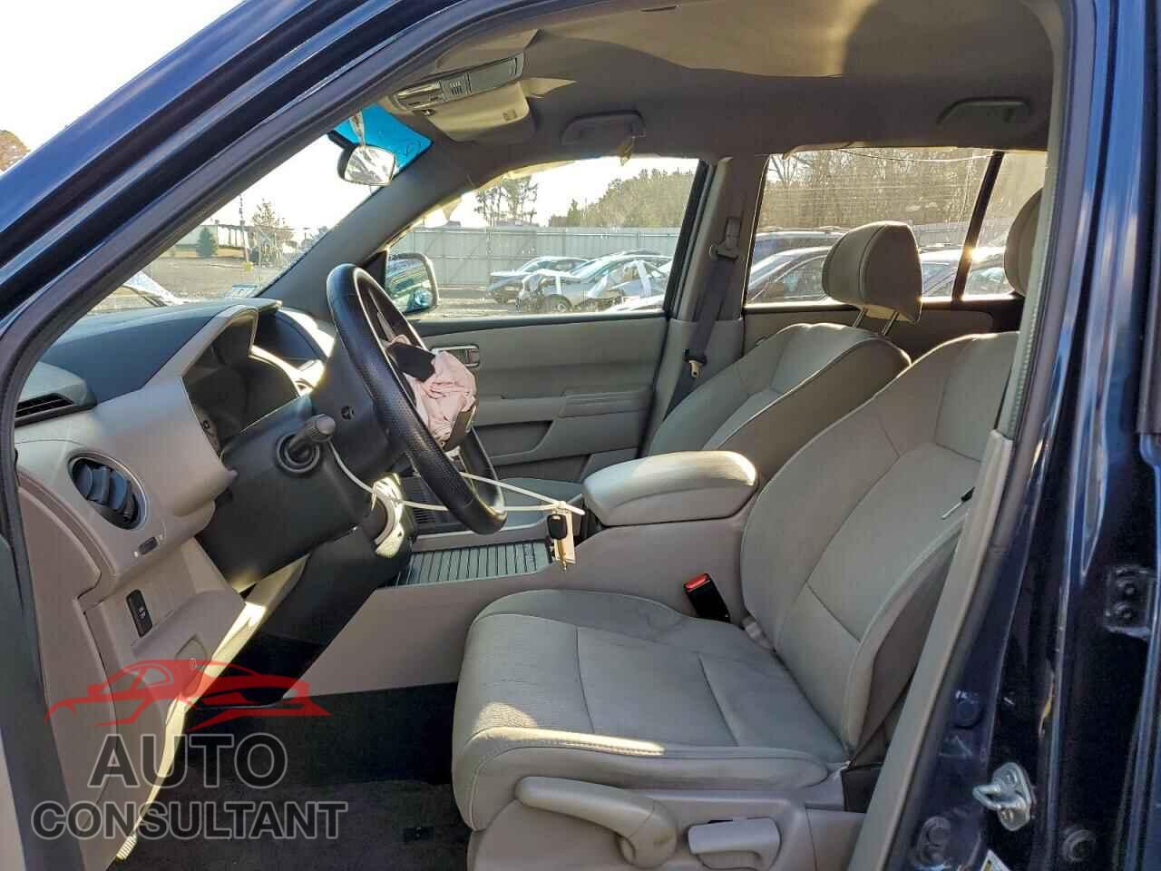 HONDA PILOT 2011 - 5FNYF4H24BB091390