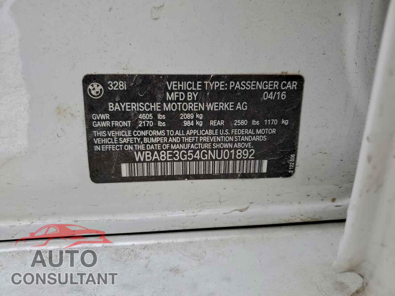 BMW 3 SERIES 2016 - WBA8E3G54GNU01892
