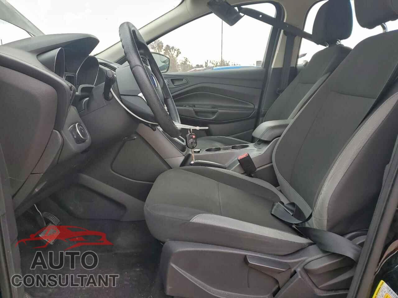 FORD ESCAPE 2016 - 1FMCU0F71GUA08919