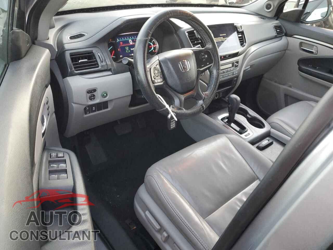 HONDA PILOT 2019 - 5FNYF6H58KB089082