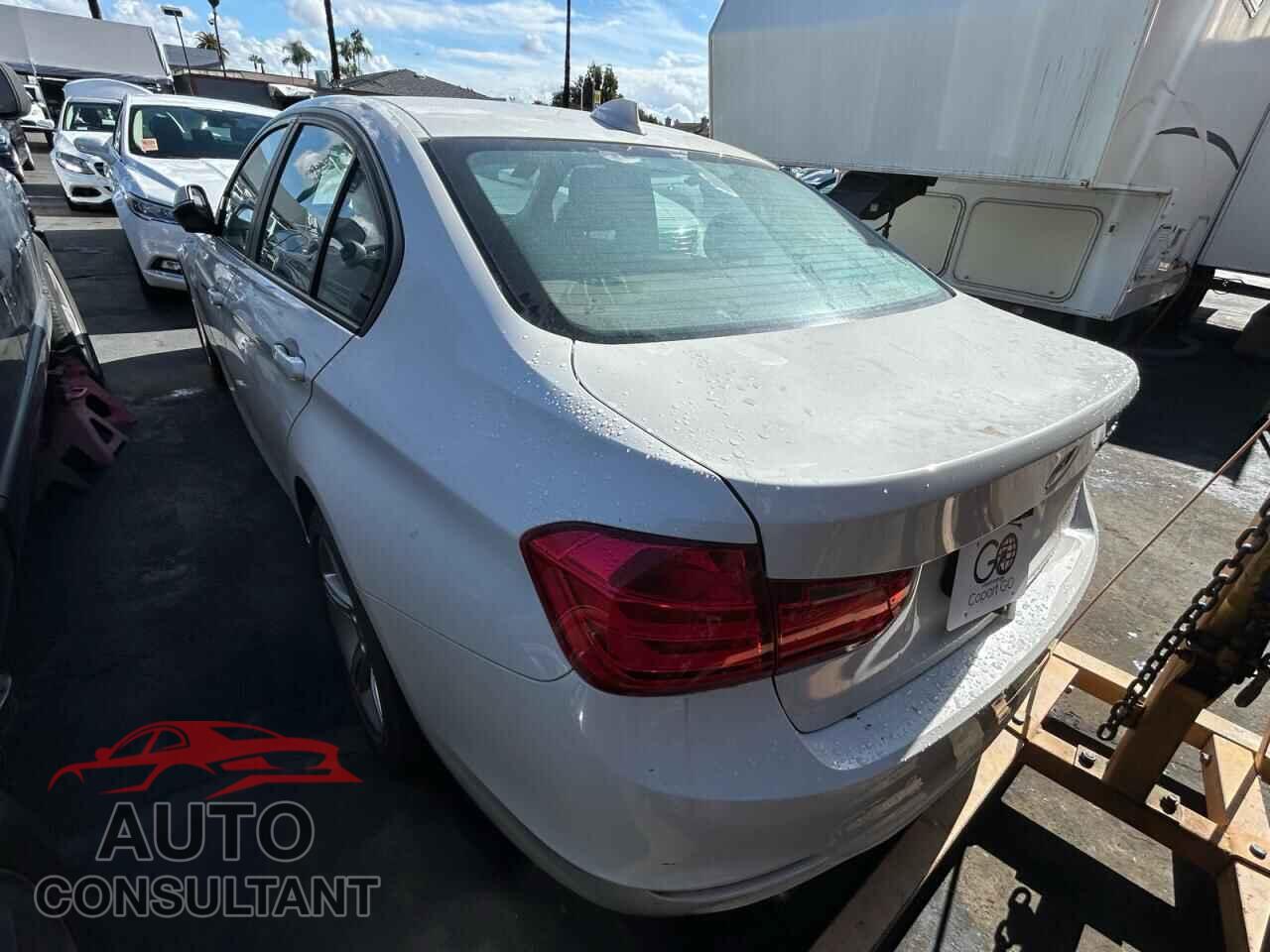 BMW 3 SERIES 2013 - WBA3B1C53DK129183