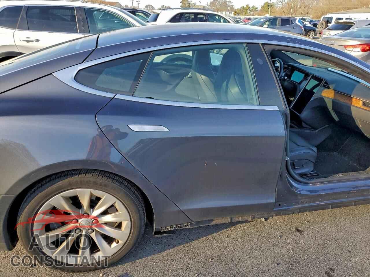 TESLA MODEL S 2019 - 5YJSA1E24KF305902