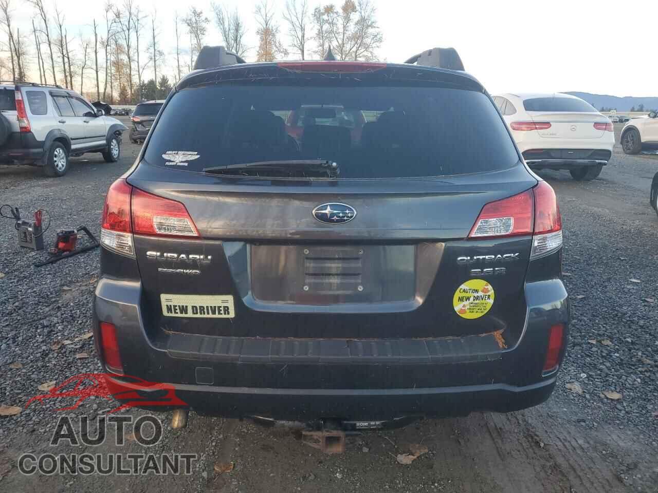 SUBARU OUTBACK 2013 - 4S4BRDKC8D2239234