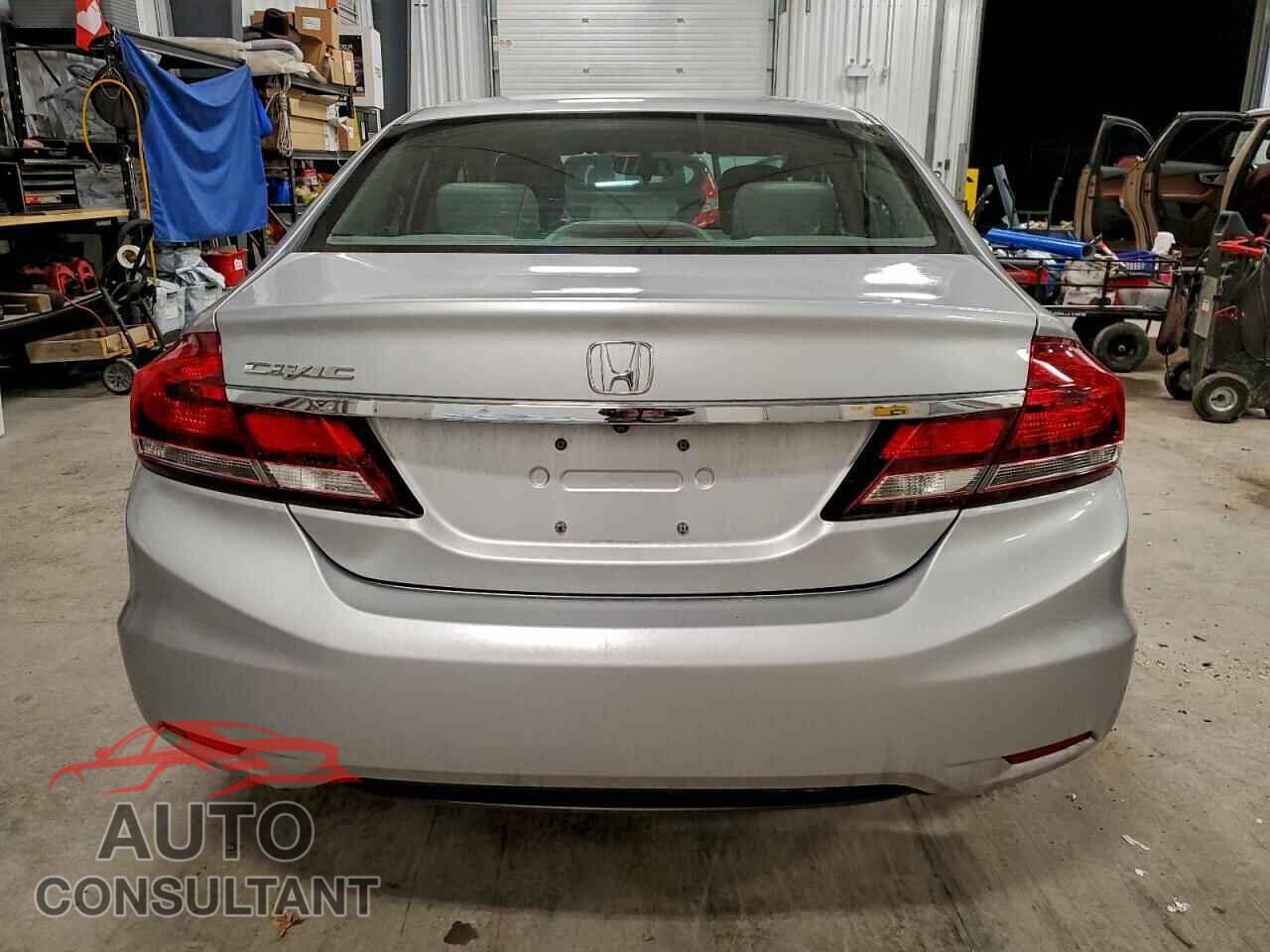 HONDA CIVIC 2015 - 2HGFB2F46FH043306