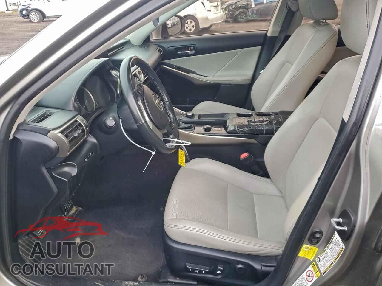 LEXUS IS 2014 - JTHBF1D22E5032532