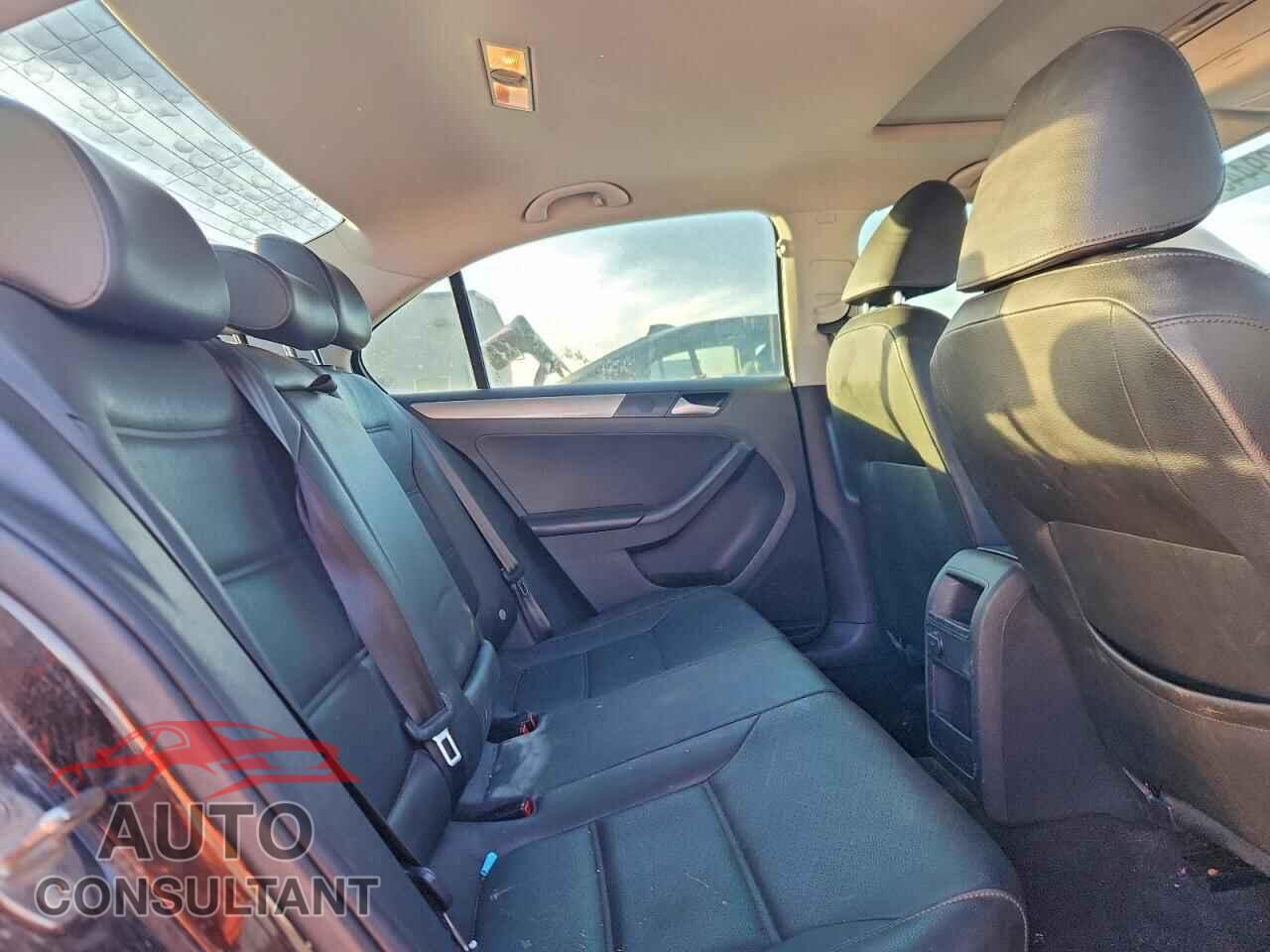 VOLKSWAGEN JETTA 2017 - 3VWDB7AJ5HM246429