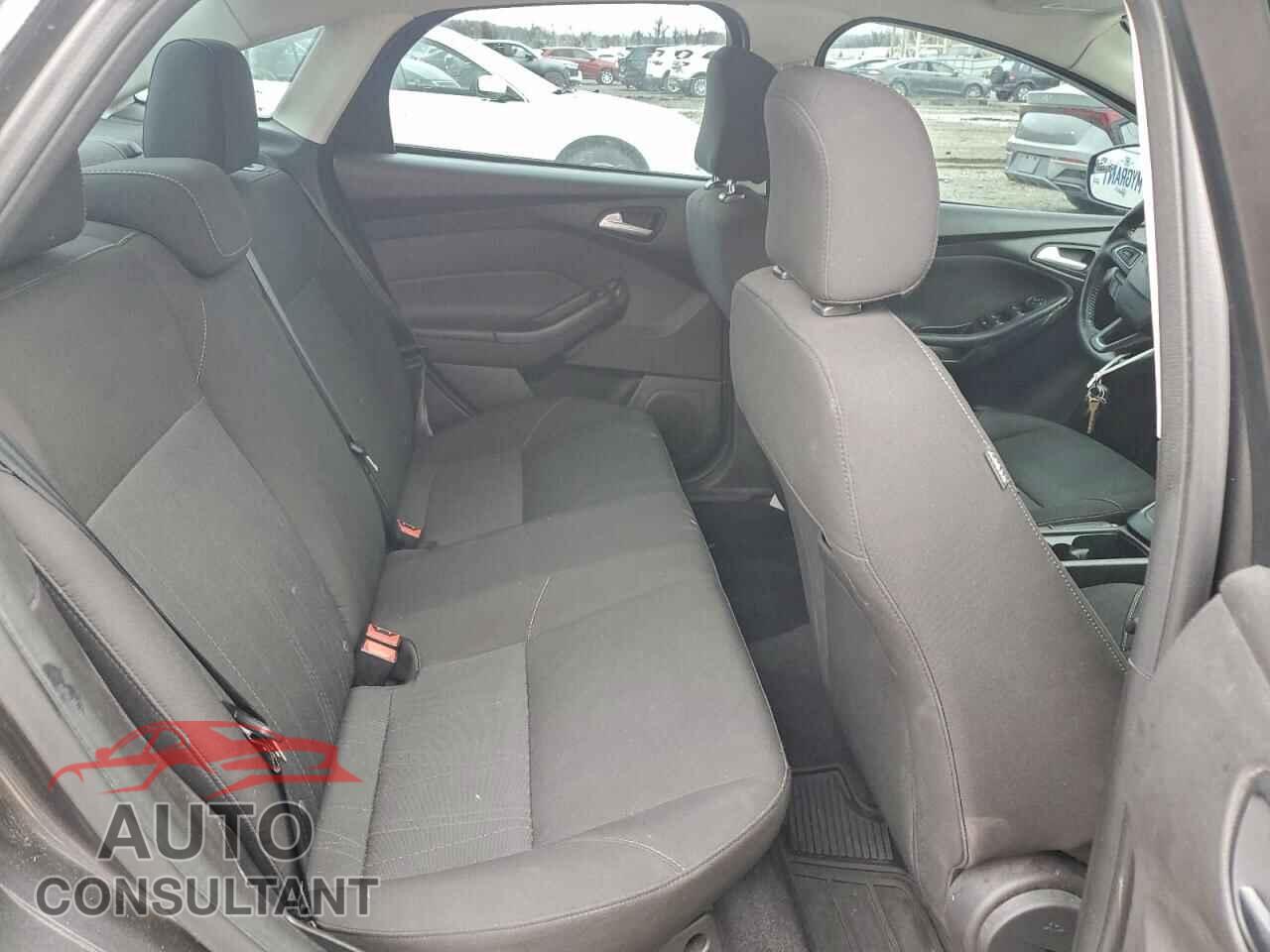 FORD FOCUS 2016 - 1FADP3FE9GL225260