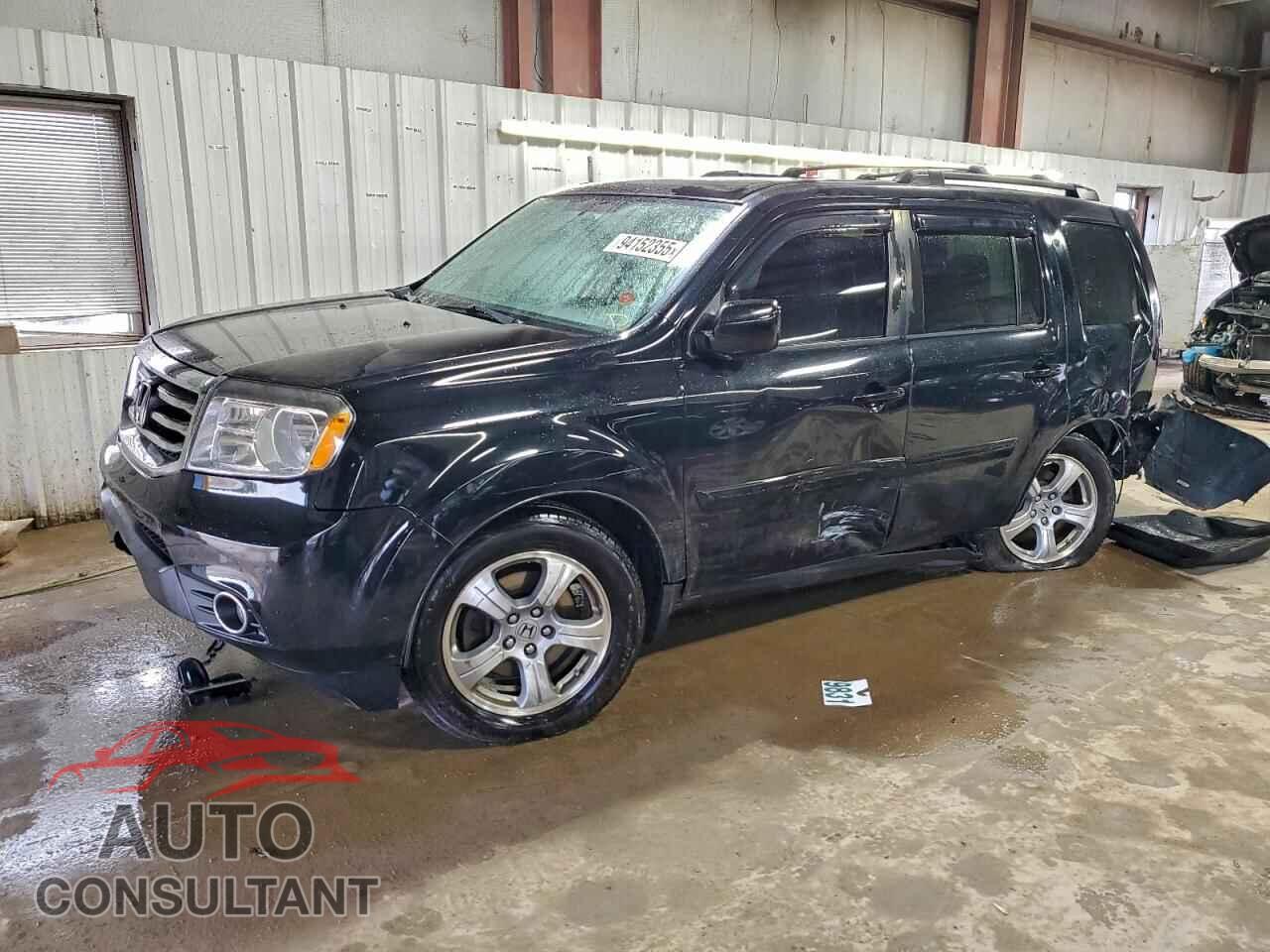 HONDA PILOT 2015 - 5FNYF4H58FB003215