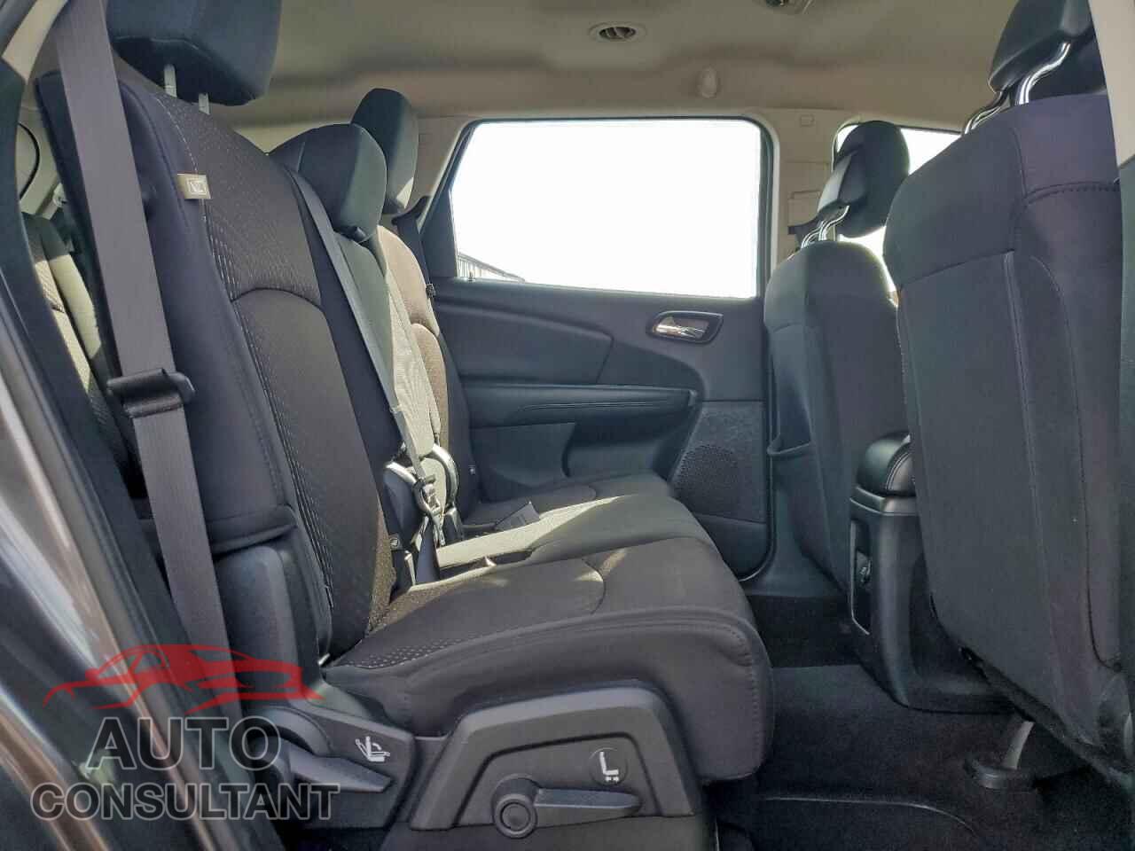 DODGE JOURNEY 2015 - 3C4PDCAB2FT573420