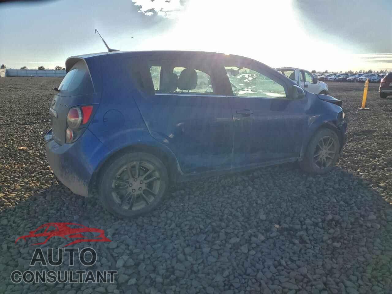 CHEVROLET SONIC 2014 - 1G1JC6SH8E4136662