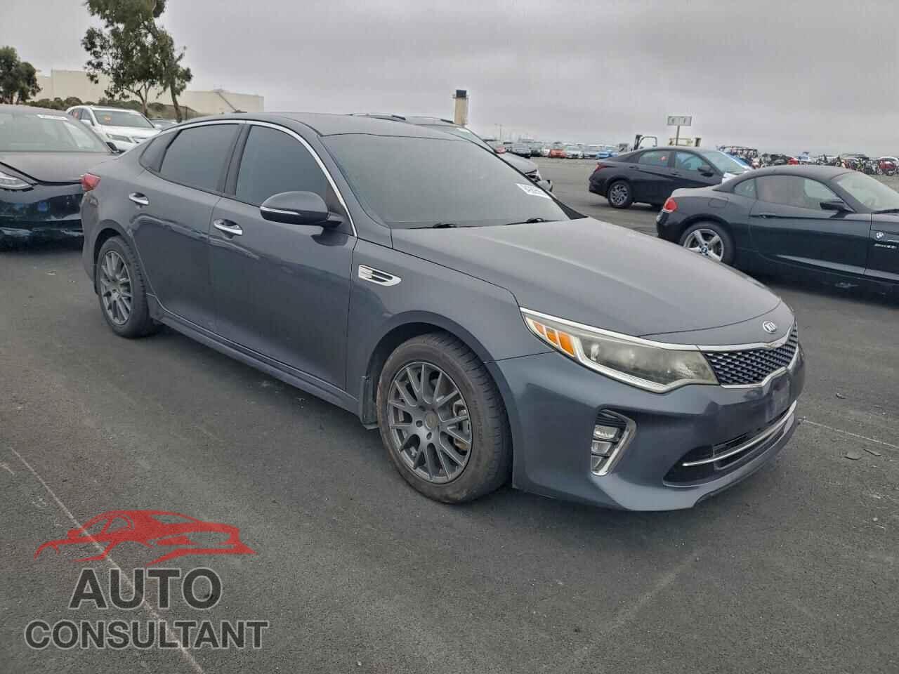KIA OPTIMA 2018 - 5XXGT4L37JG187563