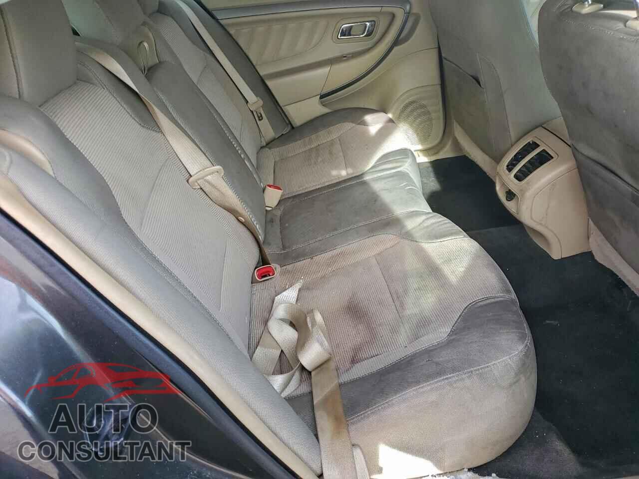 FORD TAURUS 2015 - 1FAHP2E85FG128619