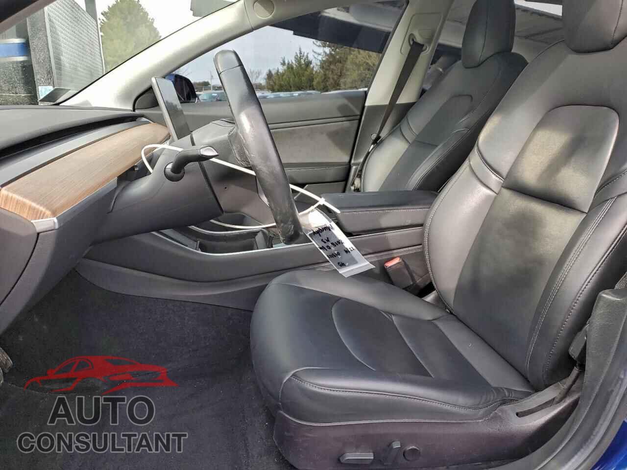 TESLA MODEL 3 2018 - 5YJ3E1EA1JF013123