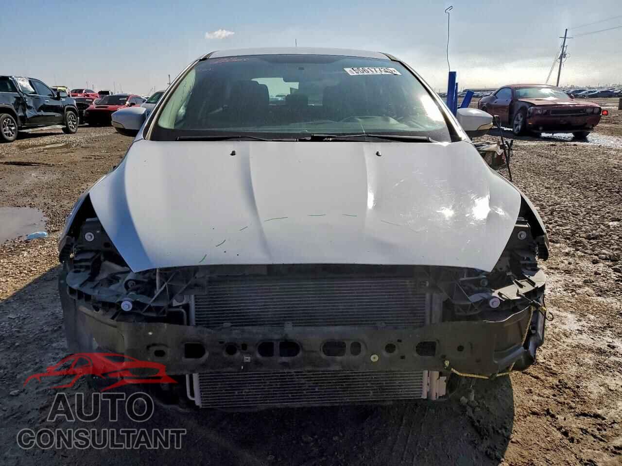 FORD FOCUS 2015 - 1FADP3K24FL223491