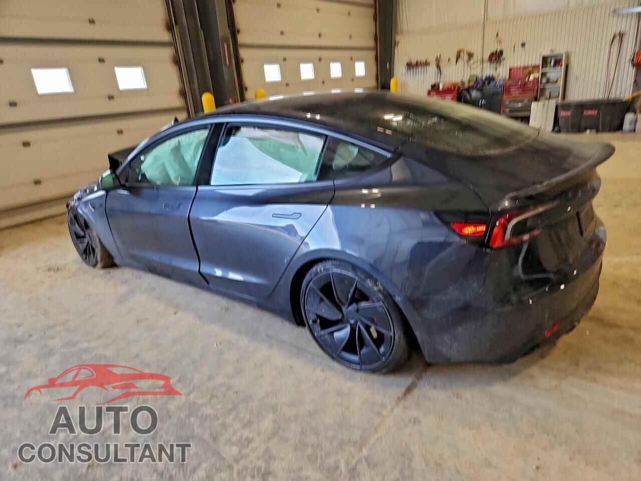TESLA MODEL 3 2024 - 5YJ3E1ET9RF899348