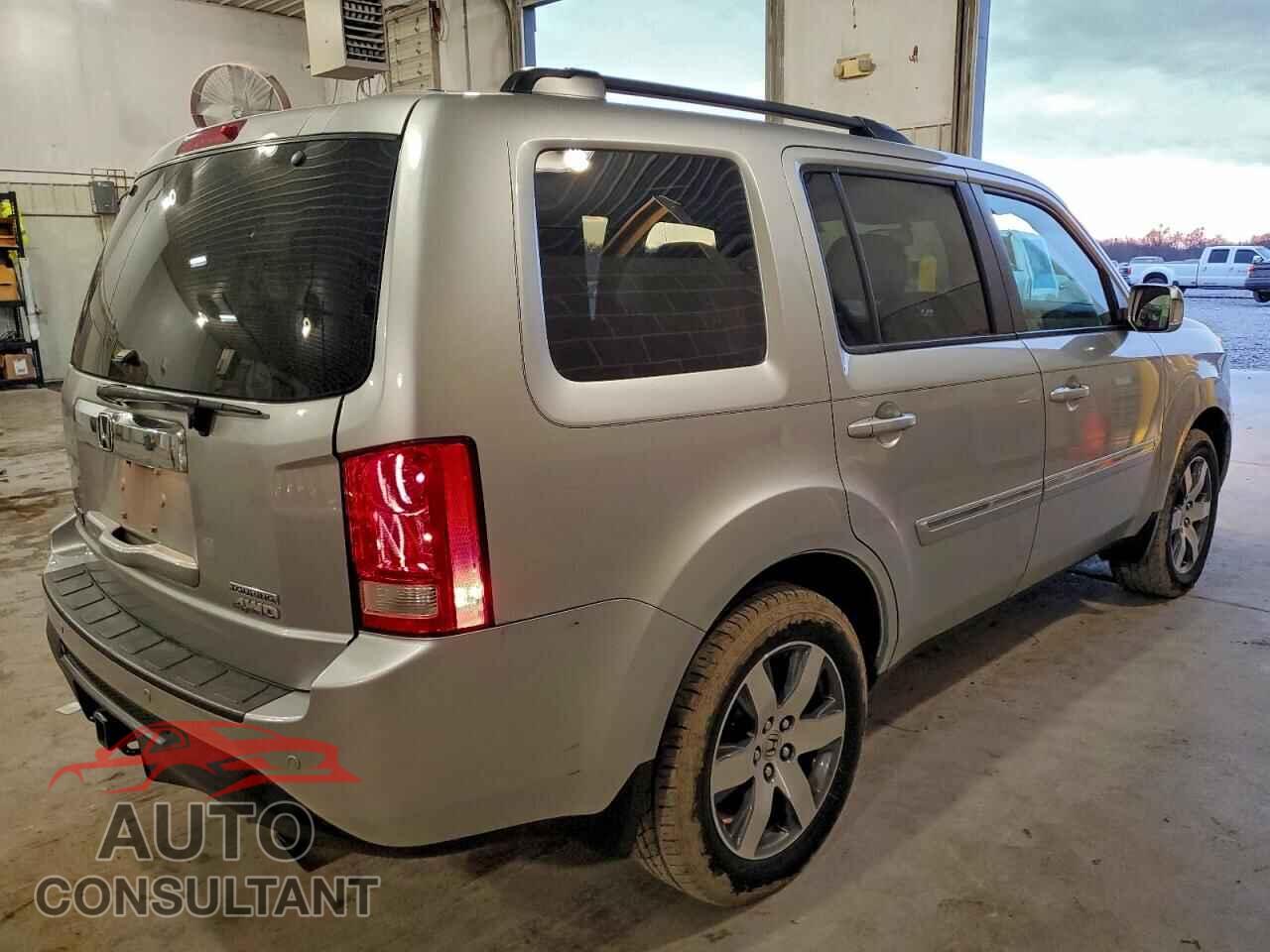 HONDA PILOT 2013 - 5FNYF4H91DB043653
