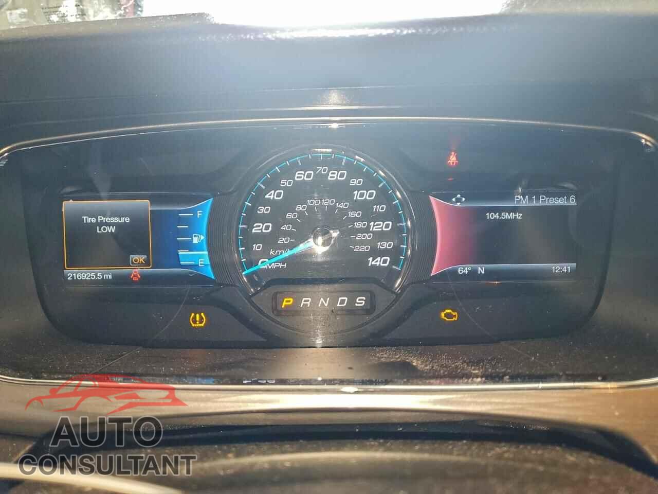 FORD TAURUS 2017 - 1FAHP2E9XHG105820