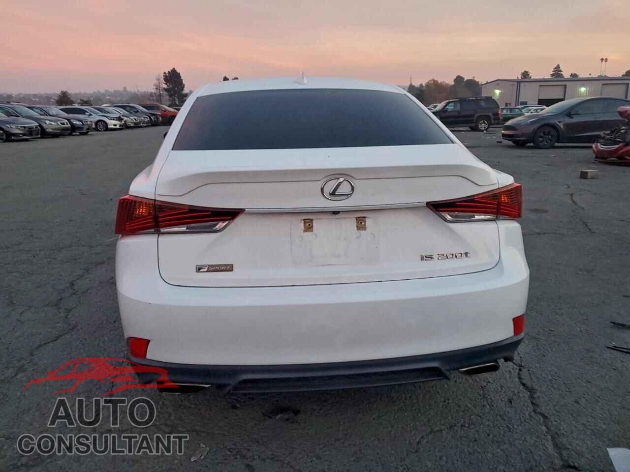 LEXUS IS 2017 - JTHBA1D22H5045722