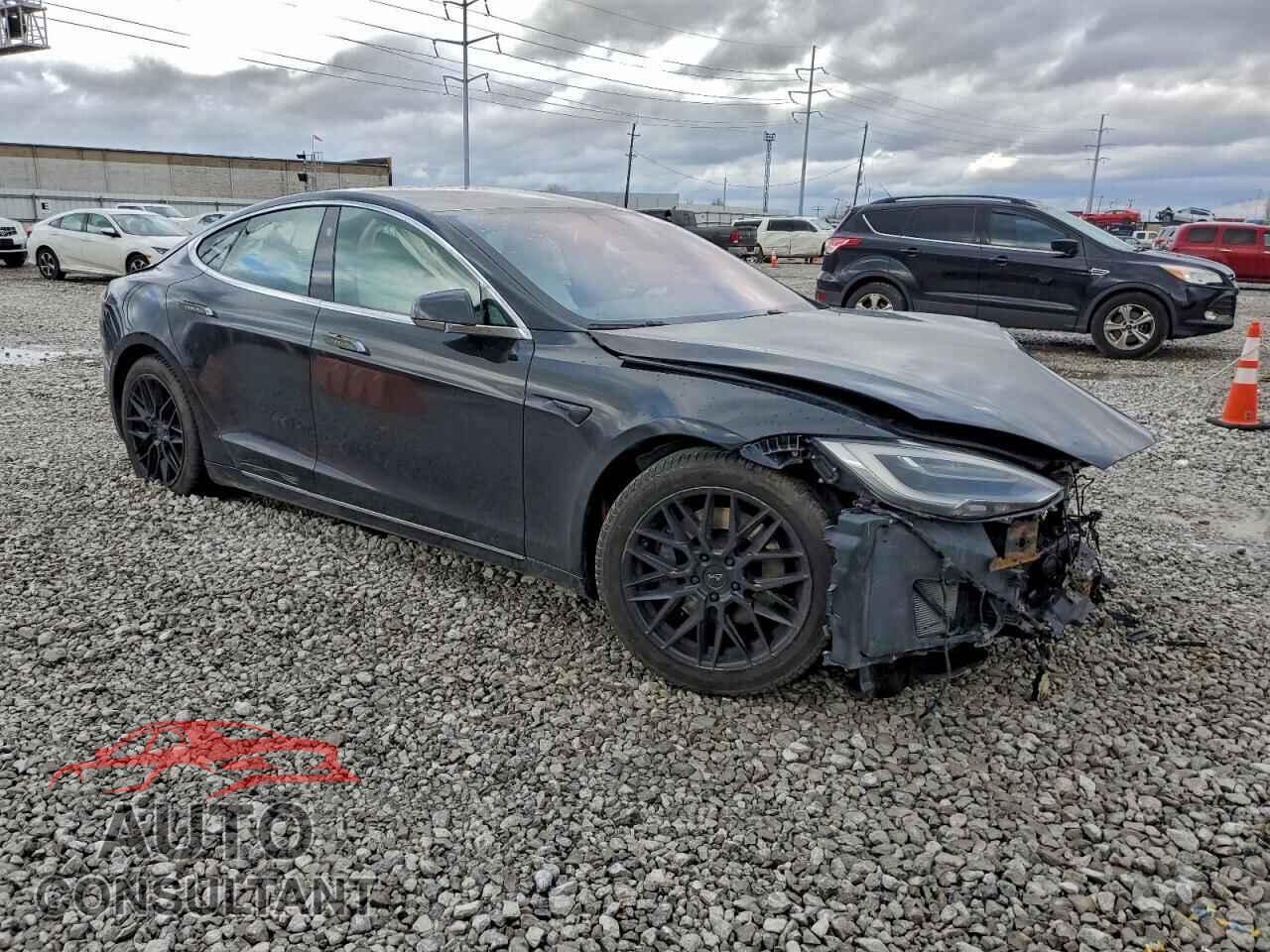 TESLA MODEL S 2017 - 5YJSA1E27HF192245