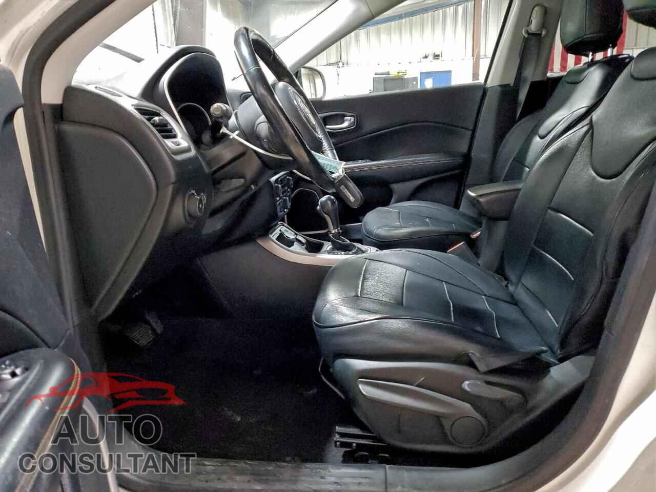JEEP COMPASS 2019 - 3C4NJDBBXKT729623