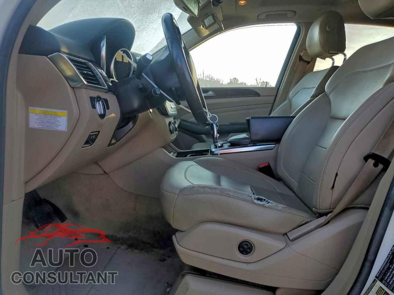 MERCEDES-BENZ M-CLASS 2012 - 4JGDA5HB3CA053657