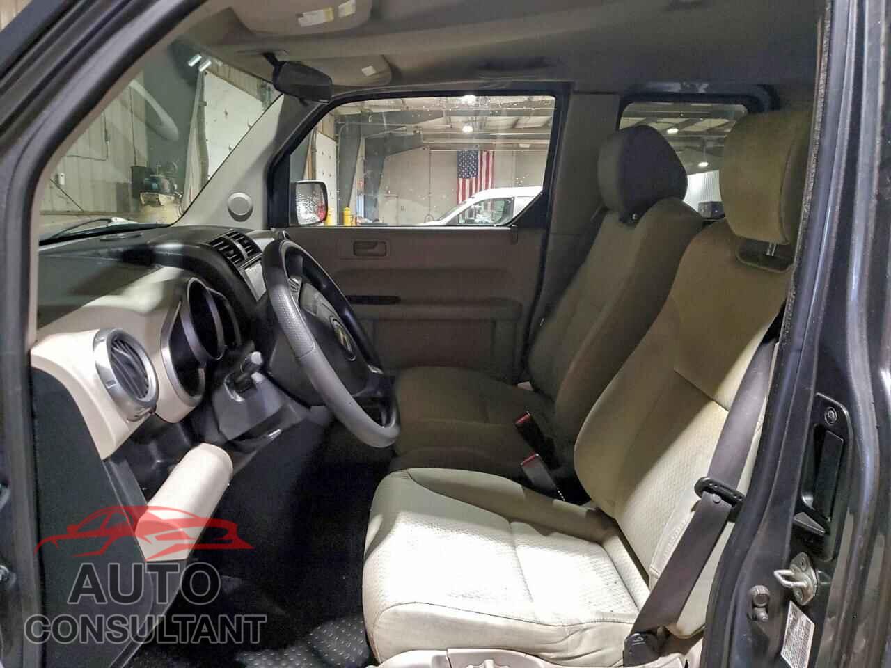HONDA ELEMENT 2011 - 5J6YH2H32BL003936