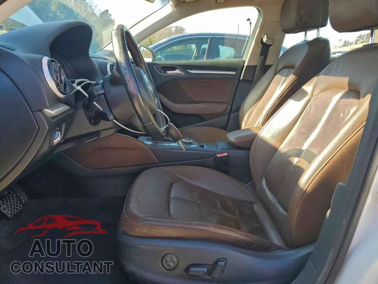 AUDI A3 2016 - WAUA7GFF1G1010879