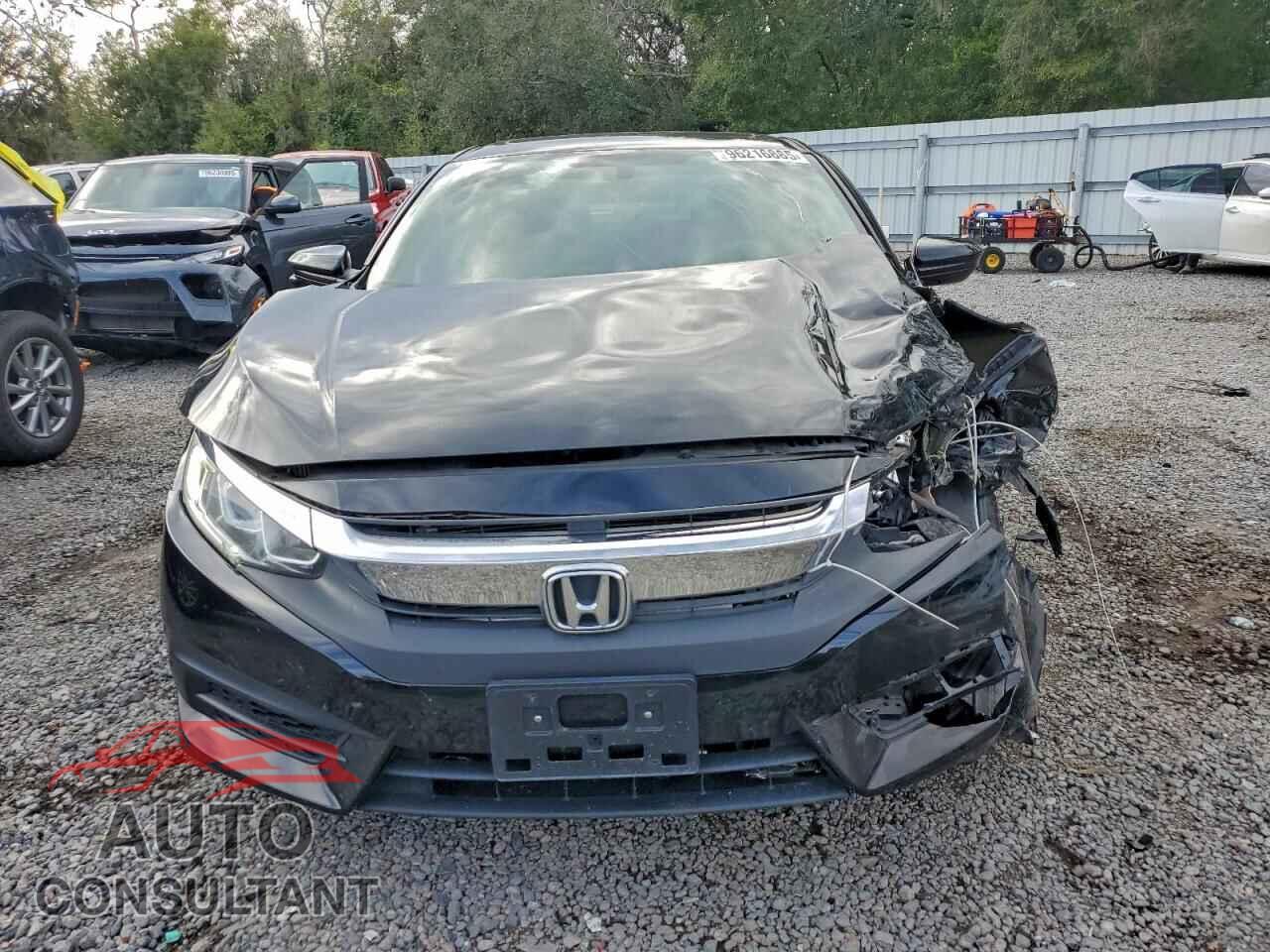 HONDA CIVIC 2018 - 2HGFC2F72JH582067