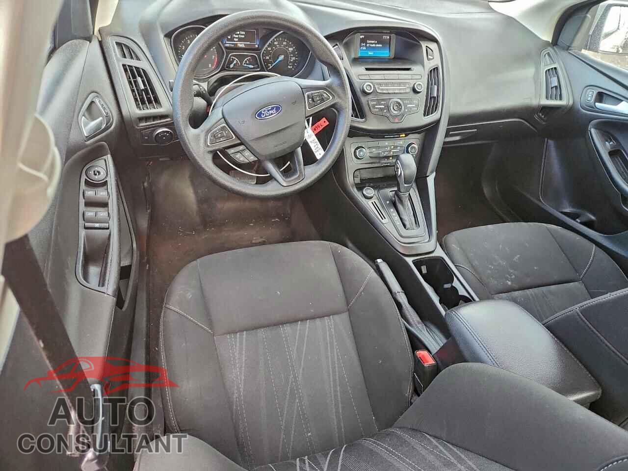 FORD FOCUS 2017 - 1FADP3F22HL315714