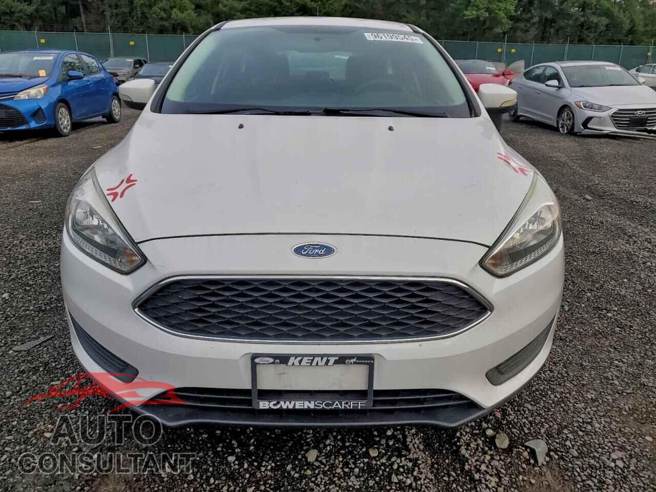 FORD FOCUS 2015 - 1FADP3K29FL316183