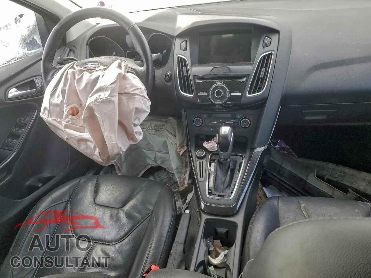 FORD FOCUS 2016 - 1FADP3J24GL303652