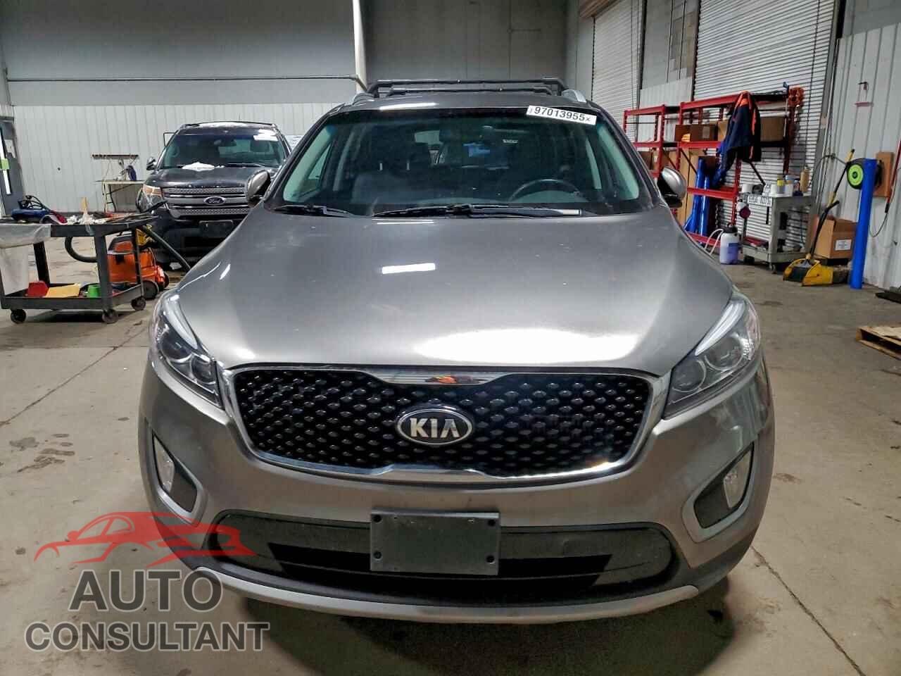 KIA SORENTO 2016 - 5XYPHDA12GG016940