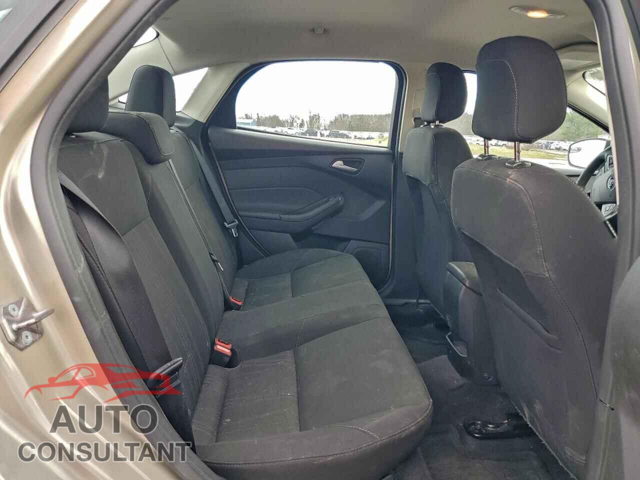 FORD FOCUS 2018 - 1FADP3F26JL257614