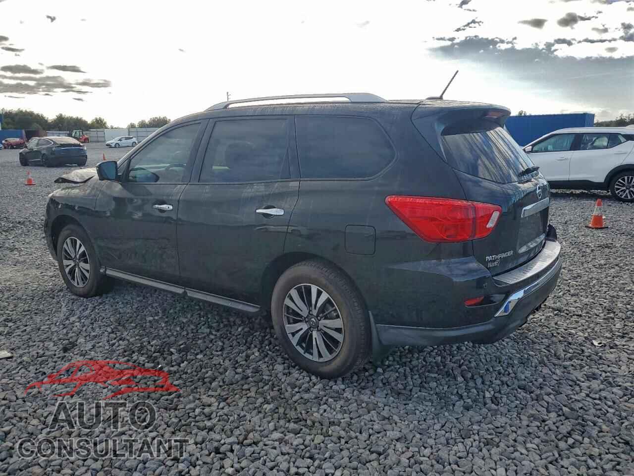 NISSAN PATHFINDER 2017 - 5N1DR2MM9HC651682